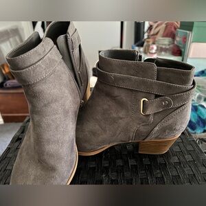 Gray suede zip up booties with heel